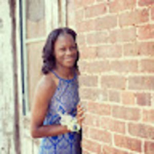 Meet your Posher, Danae